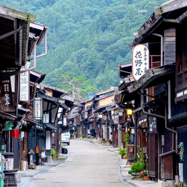 Edo village on Enakyo Nakasendo trails during summer morning at Gifu 