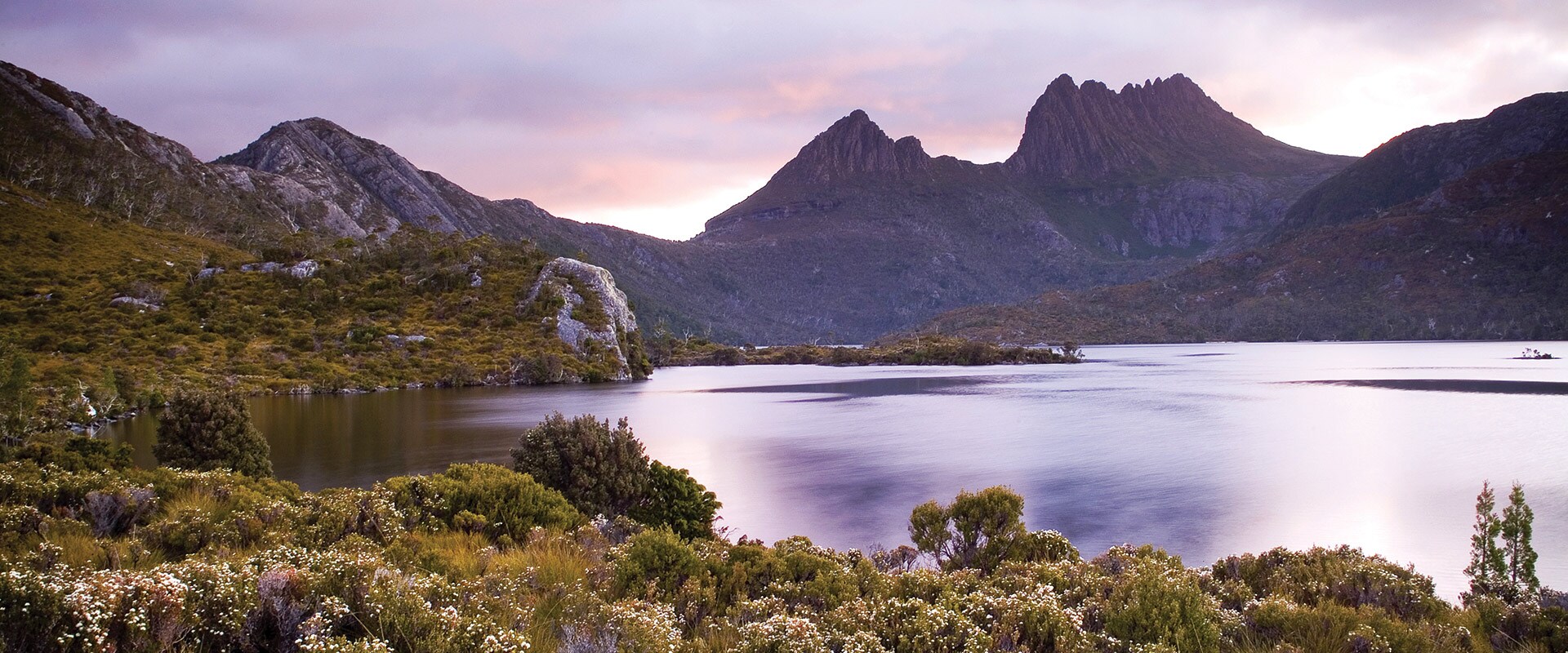 cradle mountain dove lake sunset tasmania